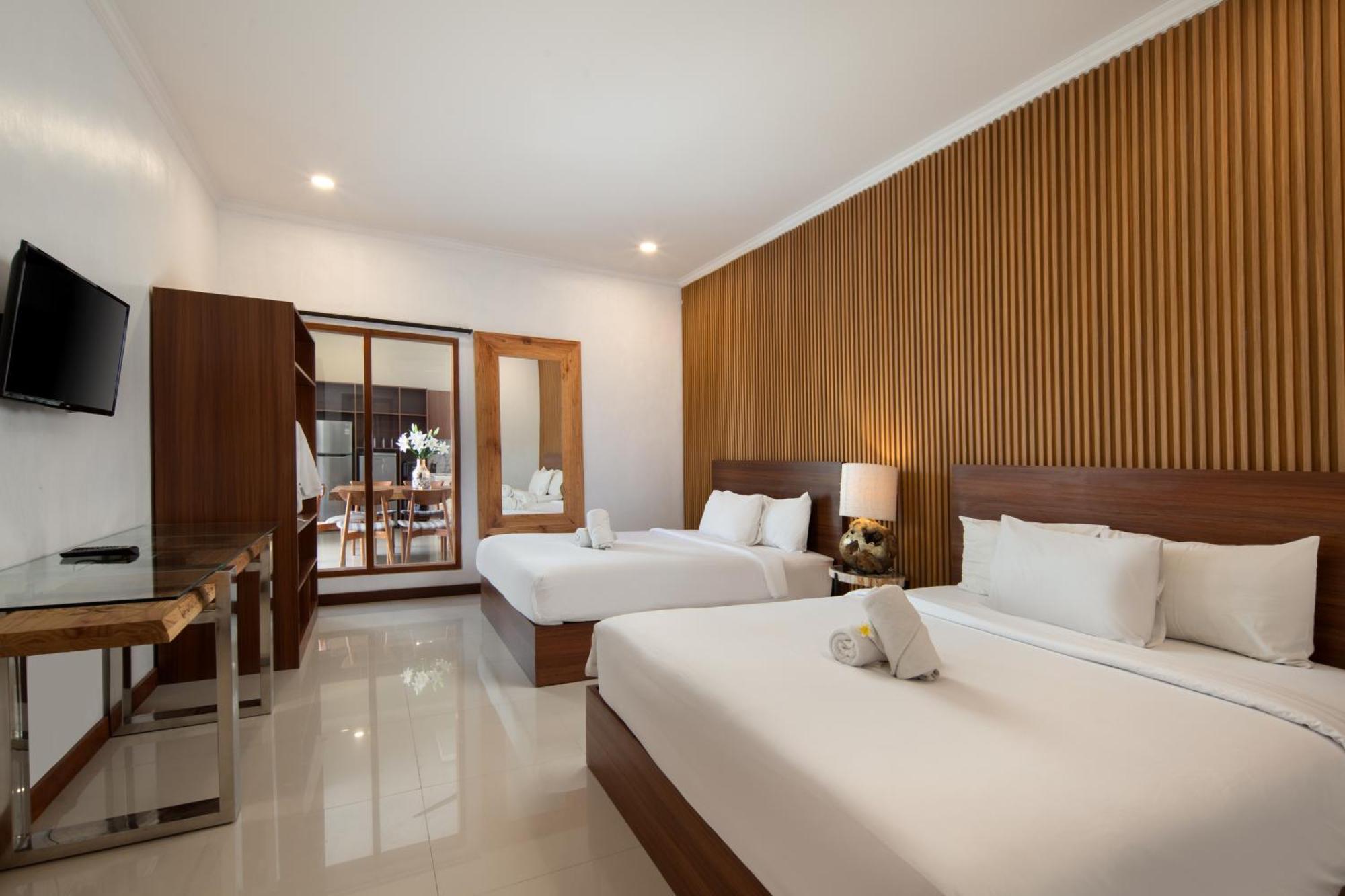 Daha Mansions Seminyak Villa Екстериор снимка