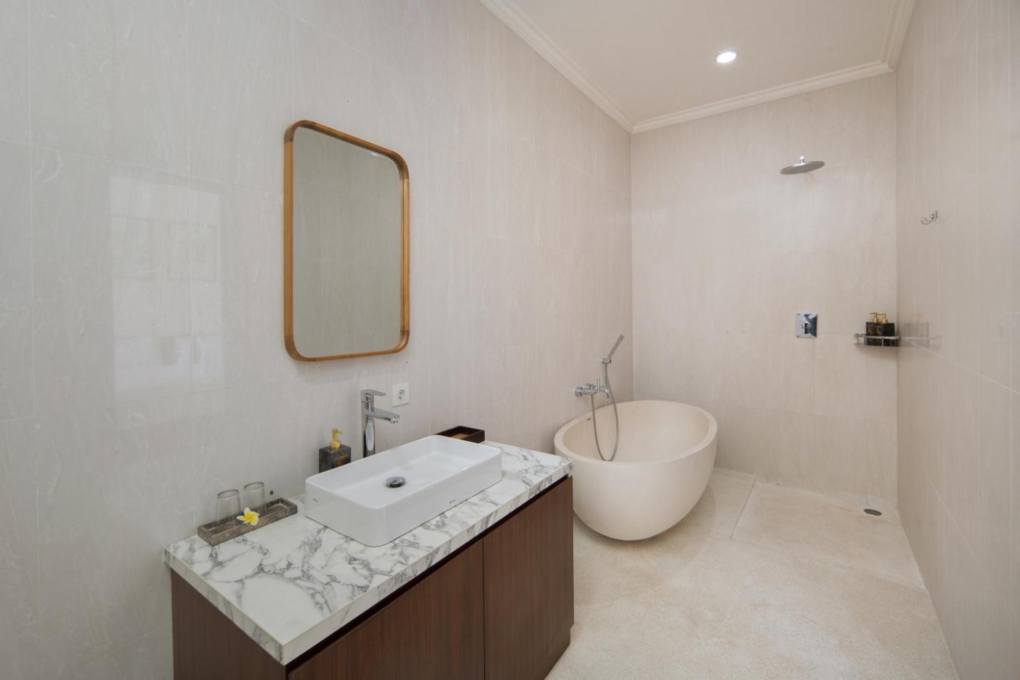 Daha Mansions Seminyak Villa Екстериор снимка